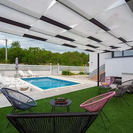 Lägenhet Luxury With Gallery, Heated Pool Only For You-klis Cro Klis