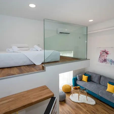 Luxury With Gallery, Heated Pool Only For You-klis Cro